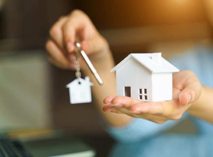 «Σπίτι μου»: Πάνω από 2.700 εγκρίσεις για στεγαστικά δάνεια νέων