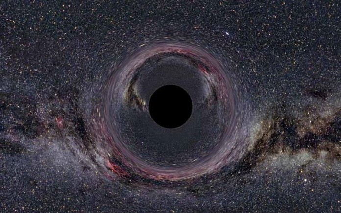 Αστρονόμοι εντόπισαν μια σπάνιου μεγέθους μαύρη τρύπα