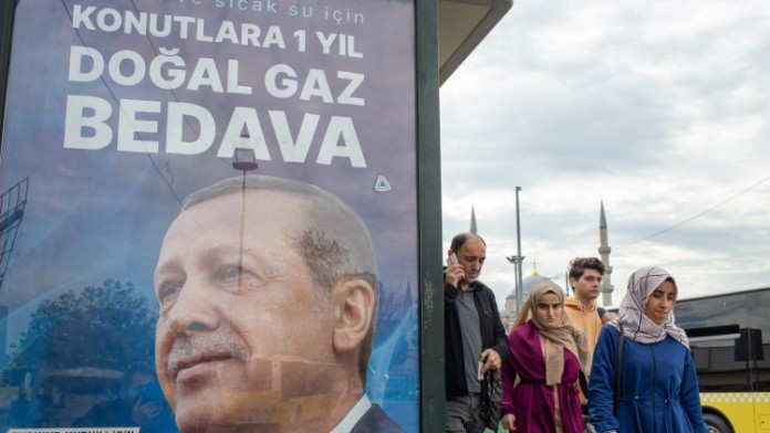 Η κρίση του κόστους ζωής απειλεί την επανεκλογή Ερντογάν