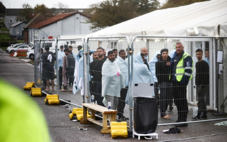 Βρετανία: Εκκρεμούν 173.000 αιτήσεις ασύλου
