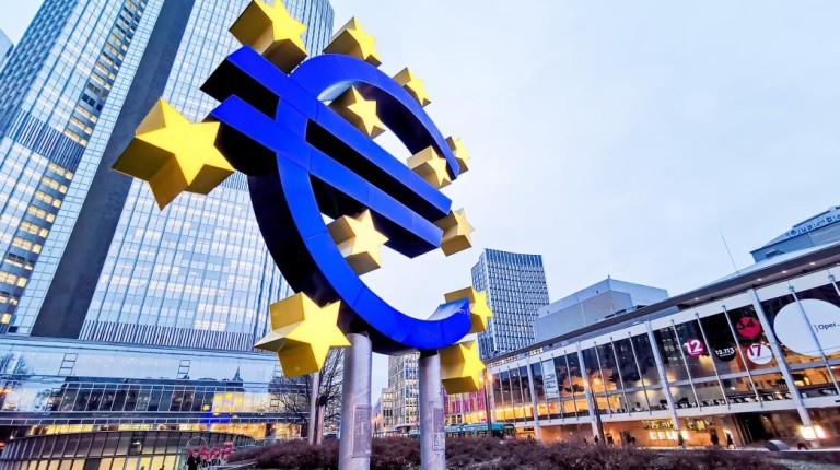 Ανοιχτό το ενδεχόμενο αύξησης των επιτοκίων της ΕΚΤ και τον Σεπτέμβριο