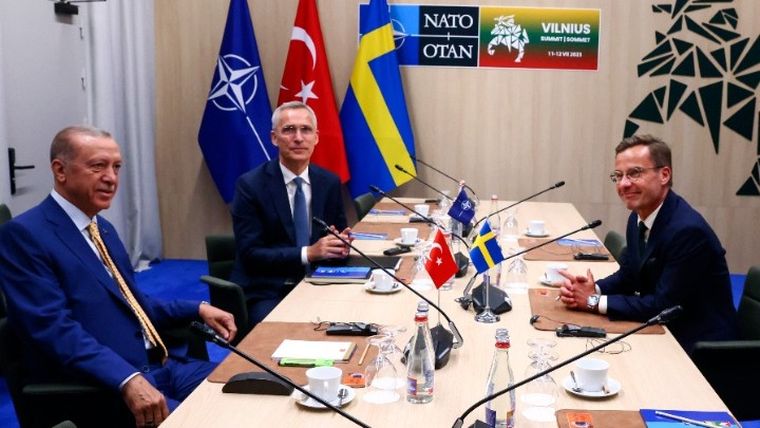 Σύμφωνη η Τουρκία για την ένταξη της Σουηδίας στο ΝΑΤΟ