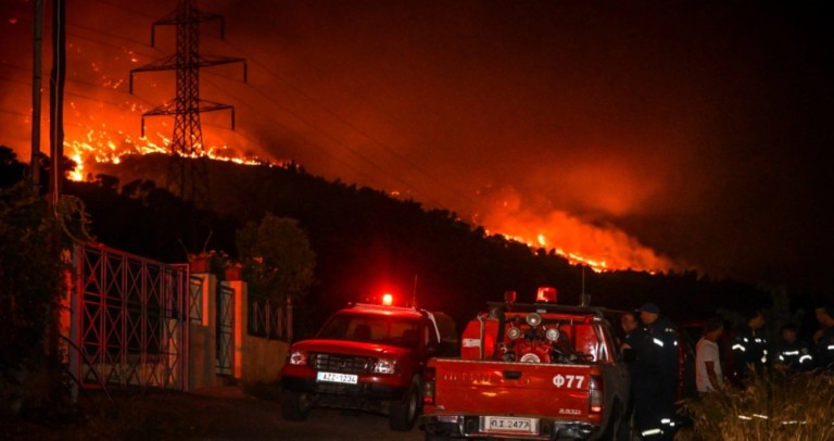 Στο χωριό Ασκληπειό μπήκε η φωτιά κατακαίγοντας σπίτια καταστήματα και περιουσίες καθώς επίσης κα