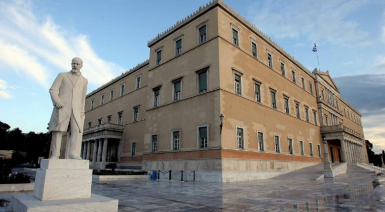 Γραφείο Προϋπολογισμού της Βουλής: Ρυθμός ανάπτυξης της ελληνικής οικονομίας κατά 2,2% εφέτος και το 2024