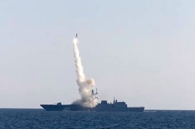 Εκτοξεύθηκαν πύραυλοι κατά πλοίου επιφανείας σε «άσκηση» της Ρωσίας στη Μαύρη Θάλασσα