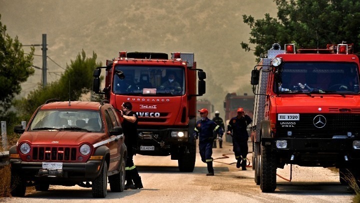 Σε επιφυλακή οι πυροσβεστικές δυνάμεις για τις αναζωπυρώσεις στην Καβάλα