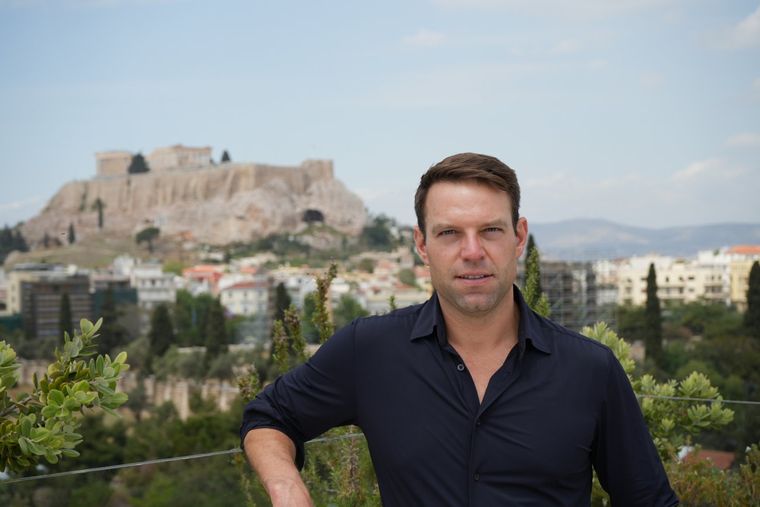 Την υποψηφιότητά του για την προεδρία του ΣΥΡΙΖΑ-ΠΣ ανακοίνωσε ο Στ. Κασσελάκης