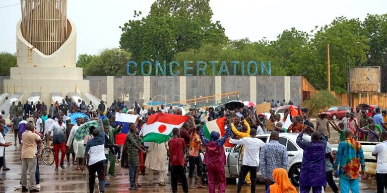 Κρίσιμη σύνοδος των κρατών της δυτικής Αφρικής, για τον Νίγηρα