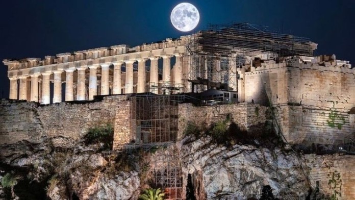 Εκτός δεκάδας η Ελλάδα στον πολιτιστικό τουρισμό