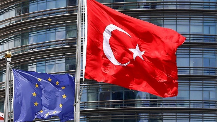 Περίπου 10 δισ. ευρώ έχουν χορηγηθεί από την ΕΕ στους πρόσφυγες στην Τουρκία