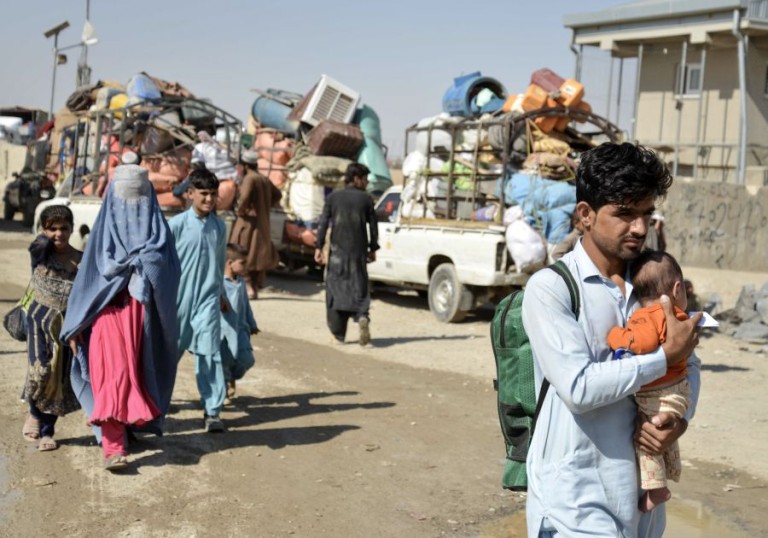 Γιατί το Πακιστάν απελαύνει εκατοντάδες χιλιάδες Αφγανούς;