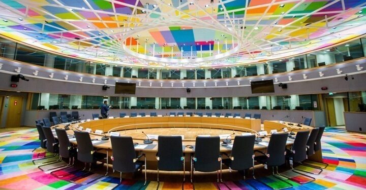 Eurogroup: Το προσχέδιο προϋπολογισμού της Ελλάδας εναρμονίζεται με τις δημοσιονομικές συστάσεις του Συμβουλίου