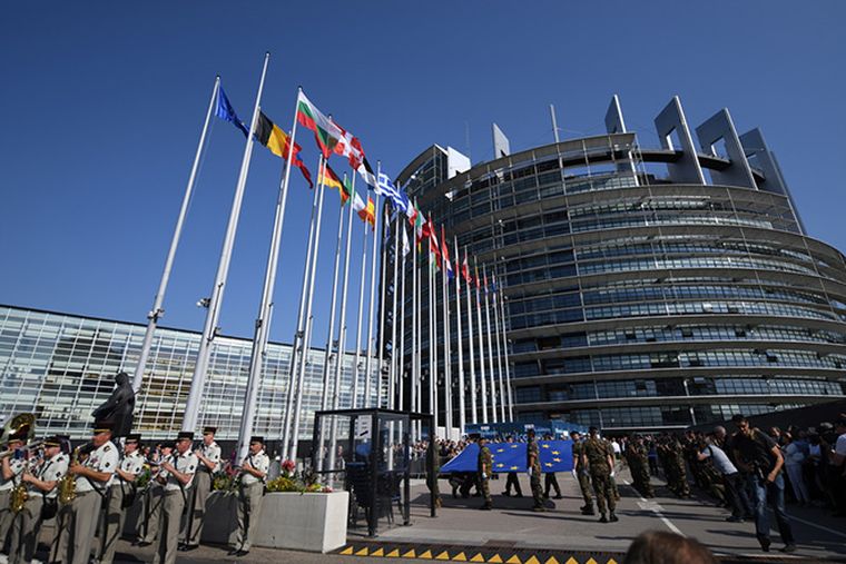 ΕΕ: Η αναθεώρηση του πολυετούς δημοσιονομικού πλαισίου, η Ουκρανία και η Μέση Ανατολή επί τάπητος