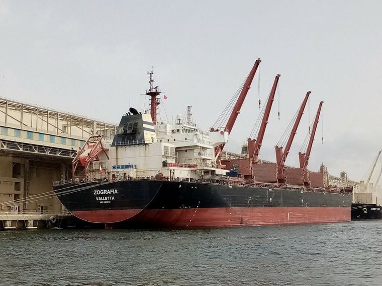 Οι Χούθι ανέλαβαν την ευθύνη για την πυραυλική επίθεση κατά ελληνόκτητου πλοίου