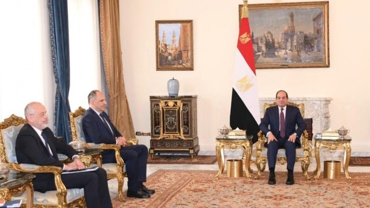 Σε εγκάρδιο κλίμα η συνάντηση του Γ. Γεραπετρίτη με τον Αιγύπτιο Πρόεδρο στο Κάιρο