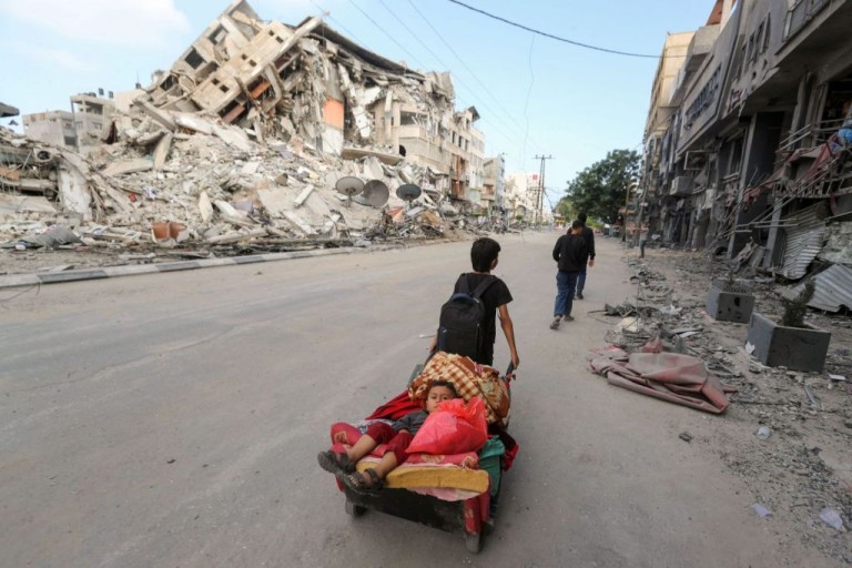 Στην ρημαγμένη Γάζα, εκατό ημέρες έχουν το βάρος ενός αιώνα