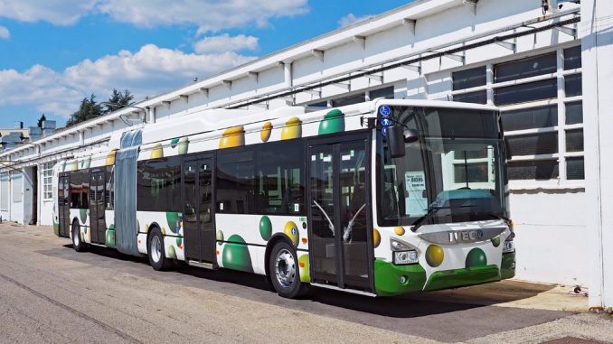 Μέσα στο 2025 στην κυκλοφορία 100 λεωφορεία φυσικού αερίου - dimoprasion.gr