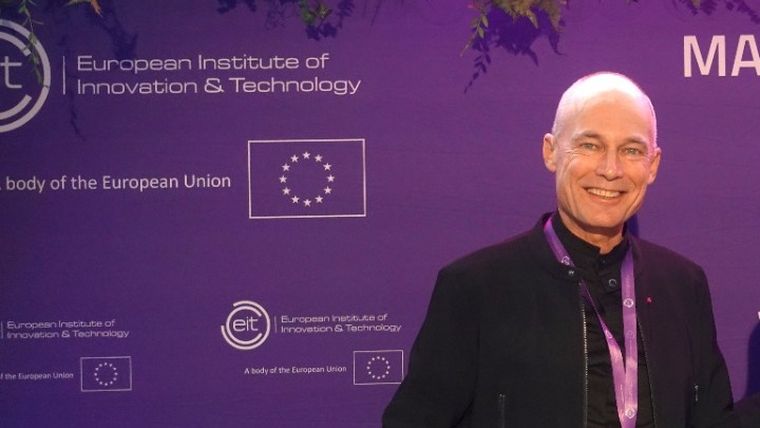Bertrand Picard: Ο εμβληματικός Ευρωπαίος εξερευνητής «κοιτάζει» προς την Ελλάδα ενώ ετοιμάζεται να κάνει τον γύρο του κόσμου με αεροπλάνο υδρογόνου