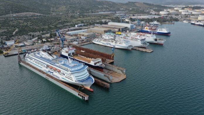 Ναυπηγεία Ελευσίνας: Σε λειτουργία η μεγαλύτερη πλωτή δεξαμενή της χώρας μετά από 13 χρόνια - dimoprasiongr