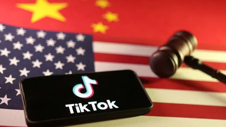 Το TikTok ετοιμάζεται να κλείσει την εφαρμογή στις ΗΠΑ