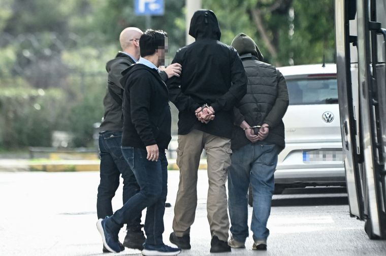 Κύκλωμα Προστασίας: Στη φυλακή ο αρχηγός, ο υπαρχηγός και η αστυνομικός