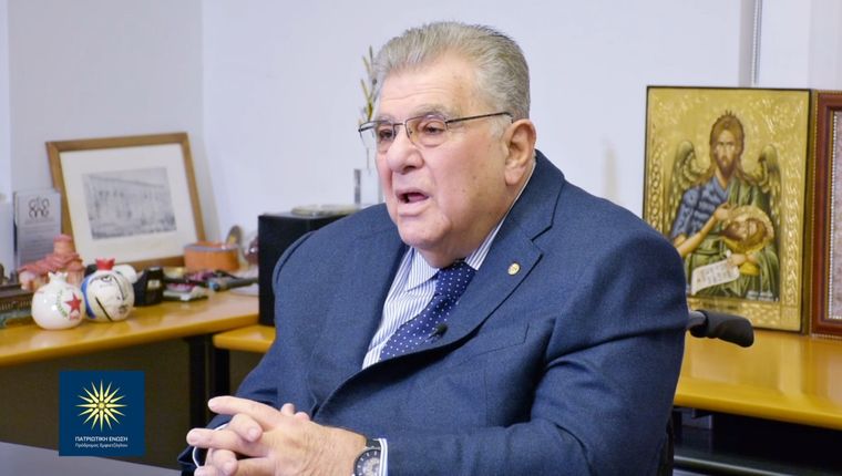Ο Πρόδρομος Εμφιετζόγλου ζήτησε και άλλαξε το επώνυμό του