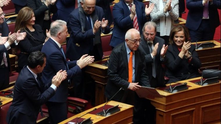 Νέος πρόεδρος της Βουλής ο Νικήτας Κακλαμάνης με 247 ψήφους