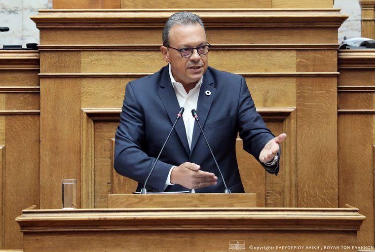 Σ. Φάμελλος: Να αποσύρει την υποψηφιότητα Τασούλα ο κ. Μητσοτάκης