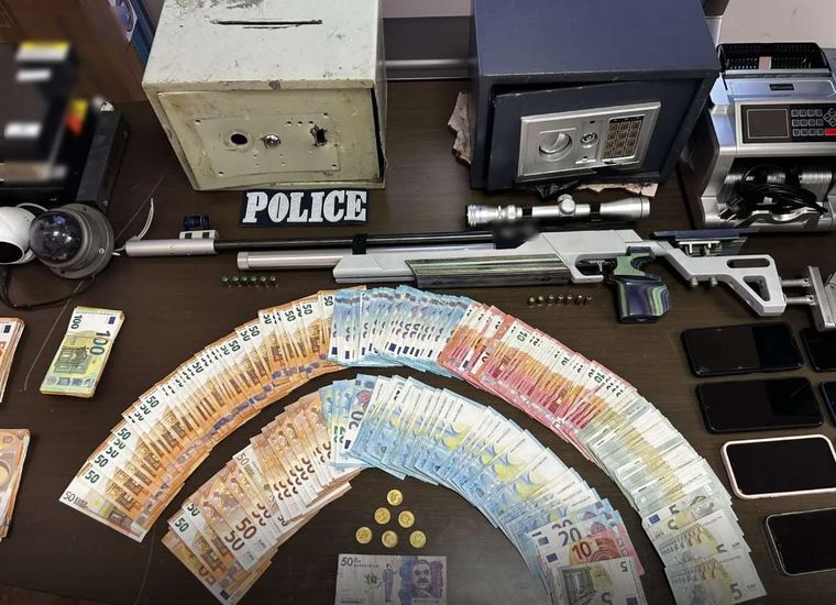 Εξαρθρώθηκε μεγάλο κύκλωμα μαστροπείας, 26 οι συλλήψεις