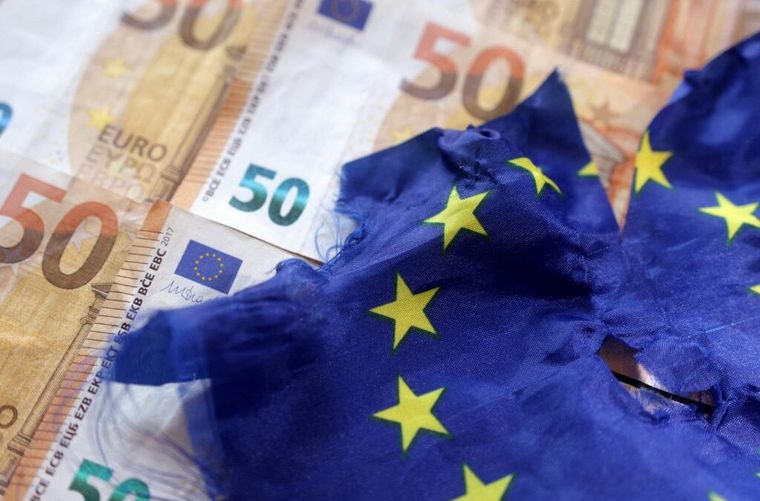 Ανήσυχο το Ευρωκοινοβούλιο για τον επίμονα υψηλό πληθωρισμό και τις επιπτώσεις στις ευάλωτες ομάδες