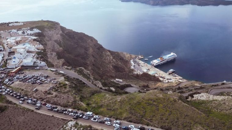 Τρίτη δέσμη έκτακτων μέτρων στη Σαντορίνη λόγω των σεισμών
