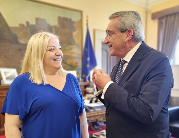 Ε. Χωριανοπούλου – Προϊσταμένη Πολεοδομίας Μήλου: Η πολεοδομία δεν δίνει αναφορά στο Δήμαρχο