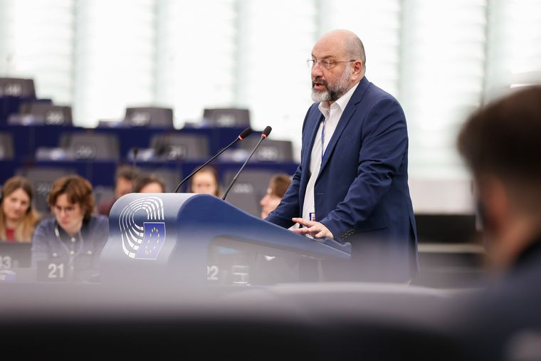 Επείγουσα παρέμβαση της Κομισιόν για το Μαραθονήσι