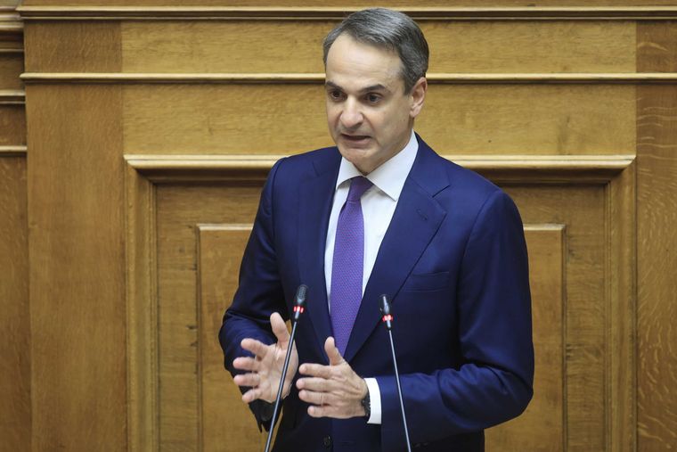 Πρόταση δυσπιστίας και προανακριτική σήμερα στη Βουλή