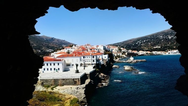 Conde Nast Traveler: Άνδρος, το καλύτερο νησί για πεζοπορία στην Ελλάδα