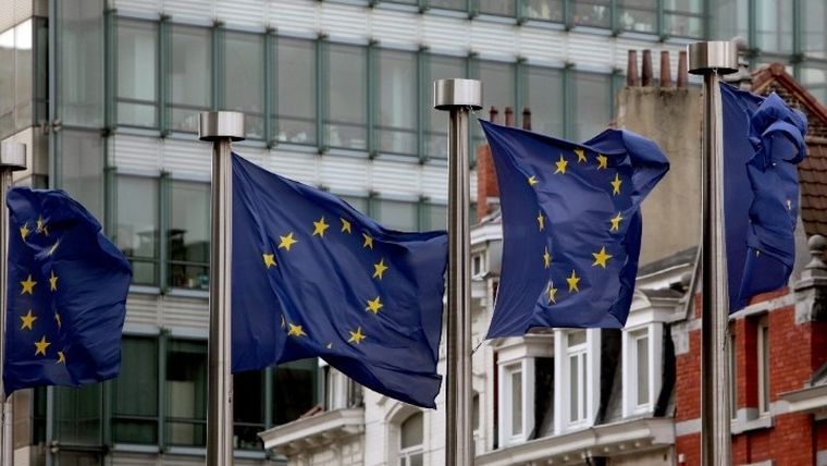 Η ΕΕ θα χρησιμοποιήσει 10 τρισ. ευρώ από τις αποταμιεύσεις πολιτών για στρατηγικές επενδύσεις