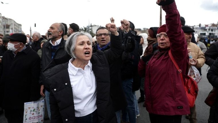“Βράζει” η  Τουρκία μετά τη σύλληψη Ιμάμογλου