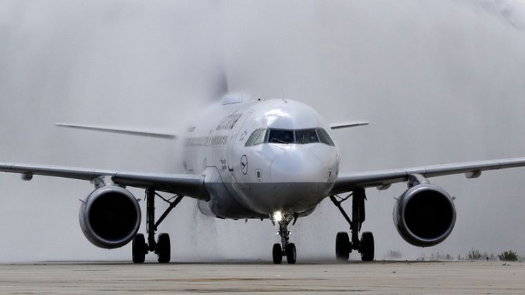 «Συναγερμός» στο αεροδρόμιο Μυτιλήνης-Ένδειξη φωτιάς σε κινητήρα αεροσκάφους