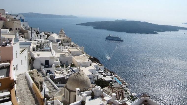 Νέα ΚYA για τη λήψη μέτρων Πολιτικής Προστασίας στη Σαντορίνη