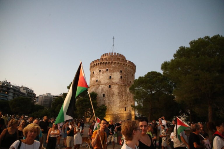 Αδιανόητη για τους Γερμανούς 13ωρη εργασία στην Ελλάδα